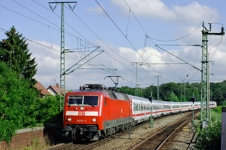 120 157 bei km 16,8 (Juni 2007)