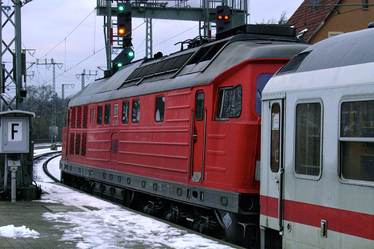 234 292 mit IC 2802 bei km 16,6 (Januar 2007)