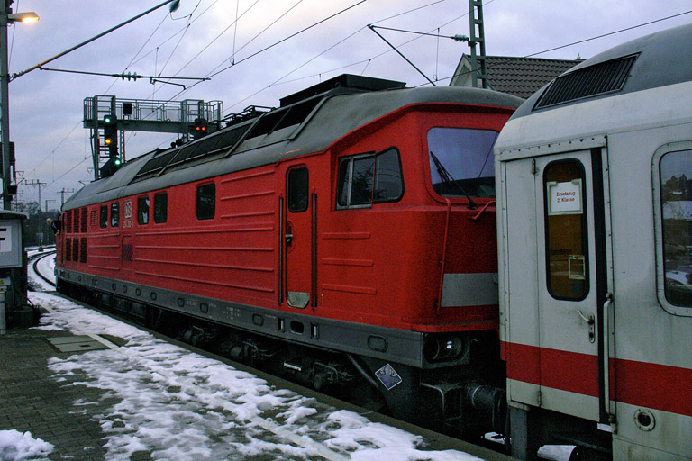 234 292 mit IC 2802 bei km 16,6 (Januar 2007)