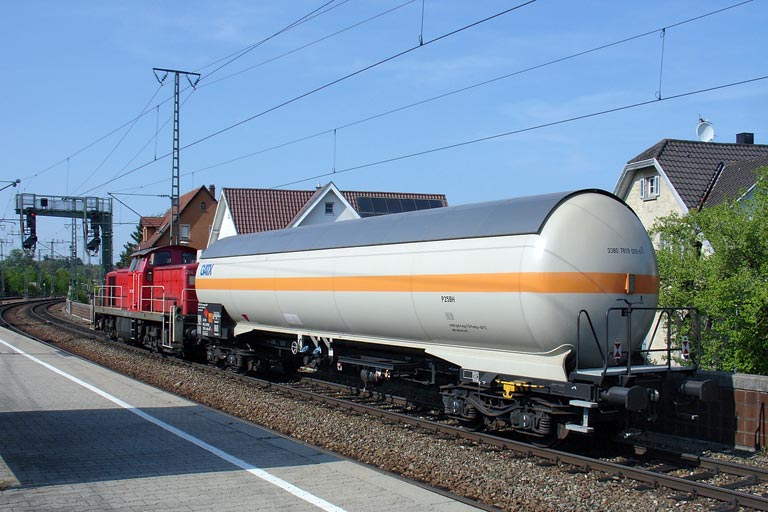 294 749 als FZT 56172 bei km 16,6 (April 2007)