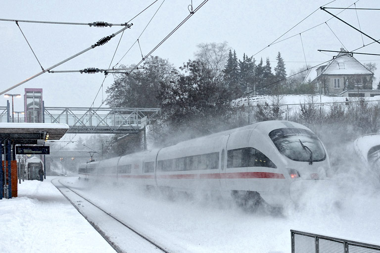 Baureihe 415 als ICE 181 bei km 14,4 (Januar 2007)