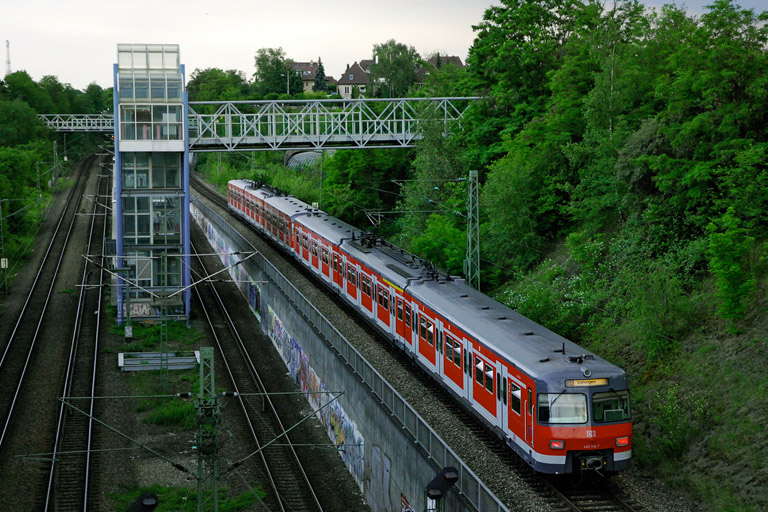 420 436 bei km 14,0 (Mai 2007)