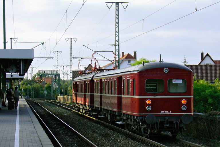 465 005/865 611 als DLr 93622 bei km 16,8 (September 2007)
