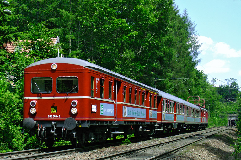 865 606/465 006 als DPE 82944 bei km 18,4 (Juni 2007)