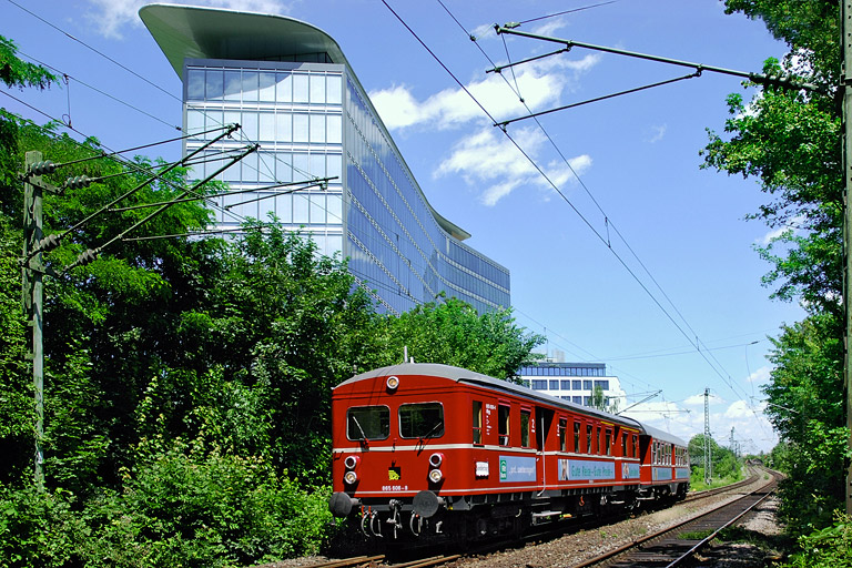 865 606/465 006 als DPE 82944 bei km 3,2 (Juni 2007)