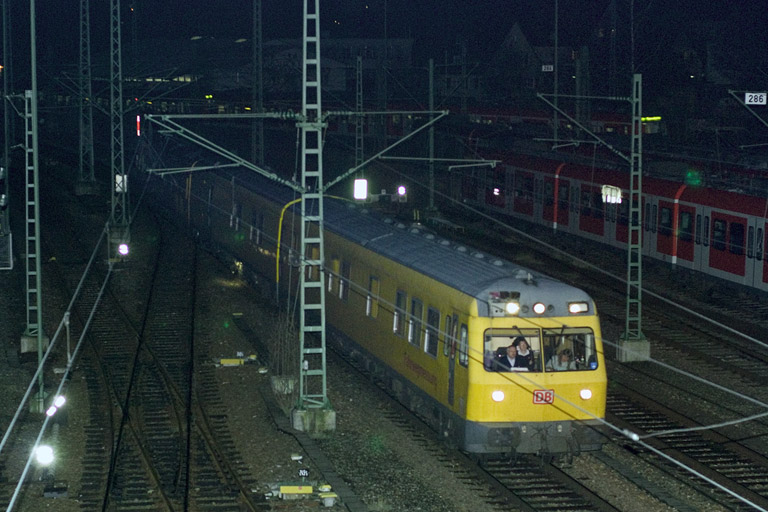 Fahrwegme&szlig;zug 719 001 als Nbz 93112 bei km 16,0 (M&auml;rz 2007)