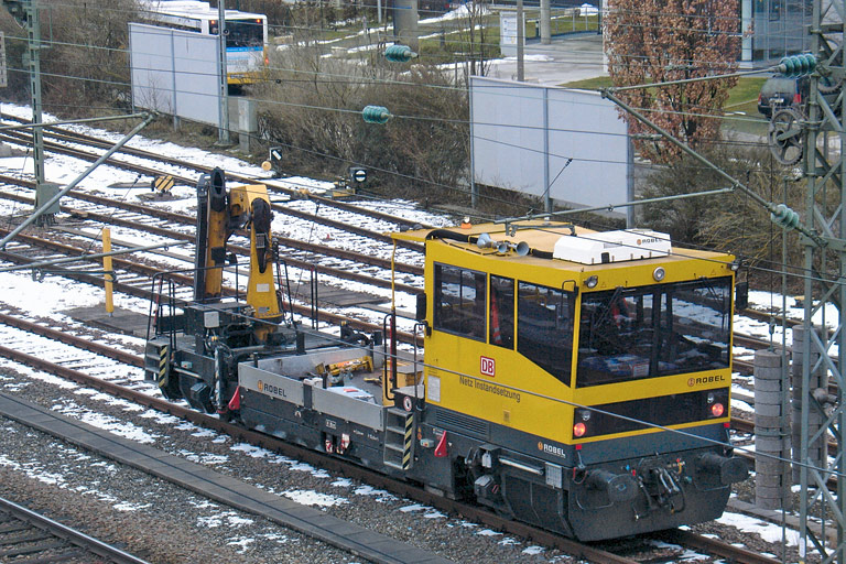 Gleisarbeitsfahrzeug BAMOWAG 54.24 bei km 15,8 (Januar 2007)