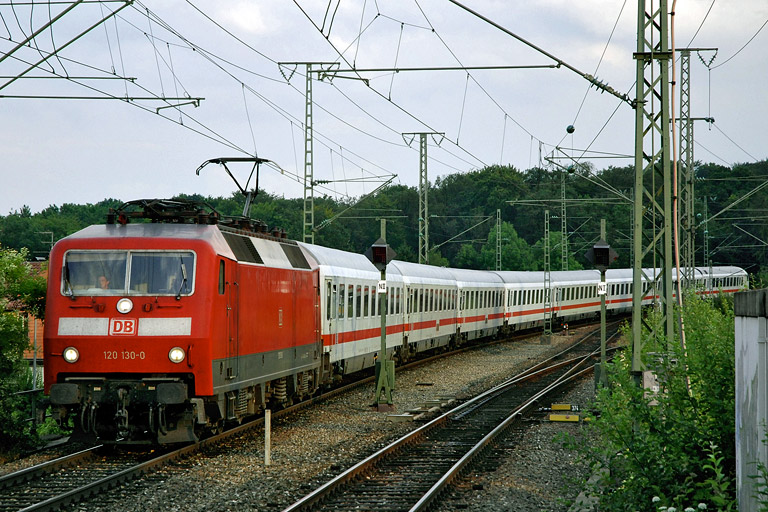 120 130 mit IC 2804 bei km 16,8 (August 2007)