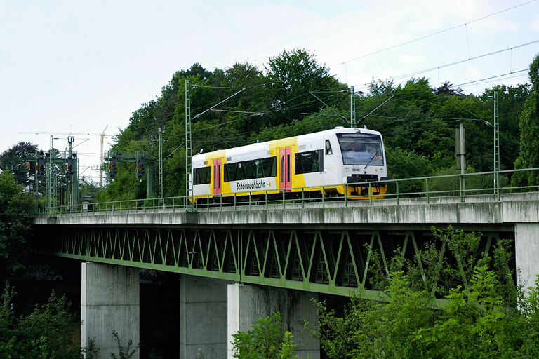 Regioshuttle VT 433 als Dbz 86019 bei km 14,6 (Juli 2007)