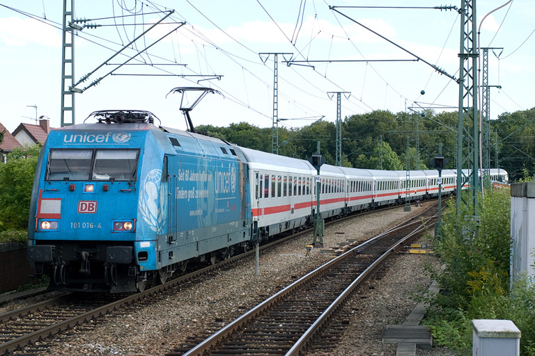 101 016 bei km 16,8 (August 2008)