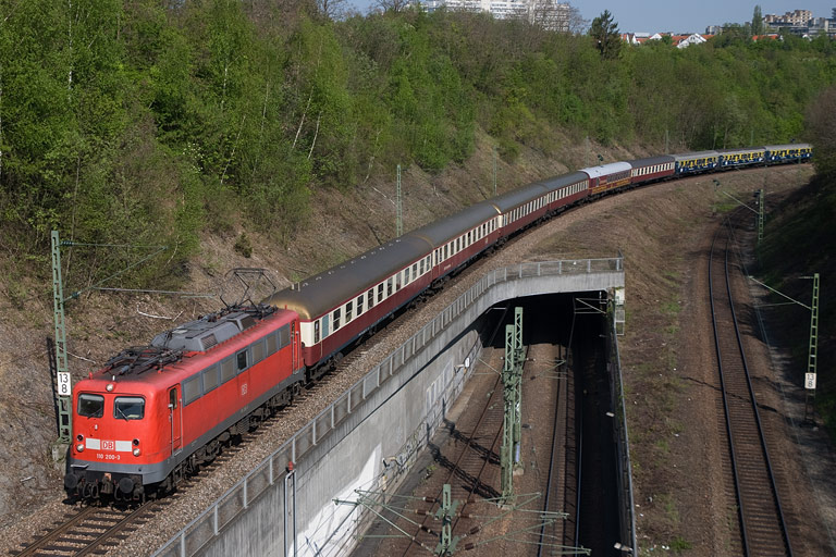 110 200 mit DZ 13083 bei km 13,8 (Mai 2008)