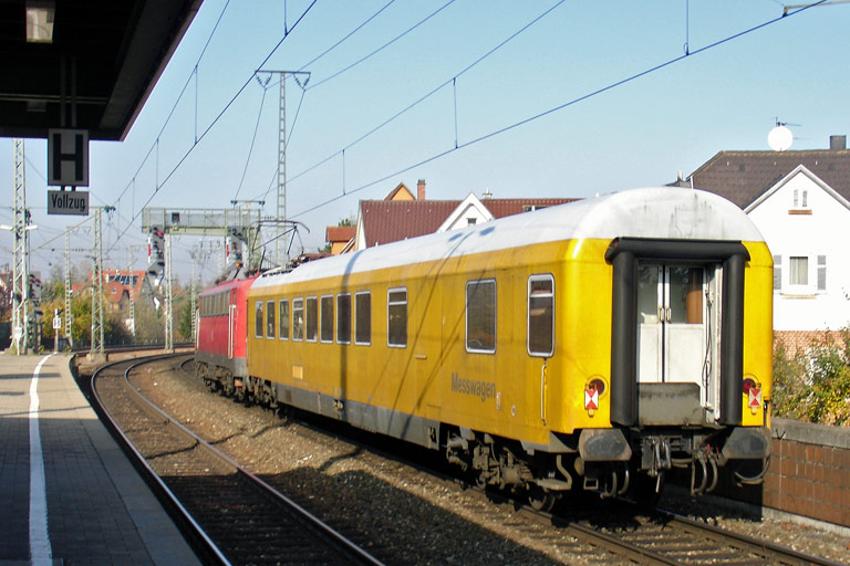 110 209 mit TbZ 48053 bei km 16,8 (November 2008)