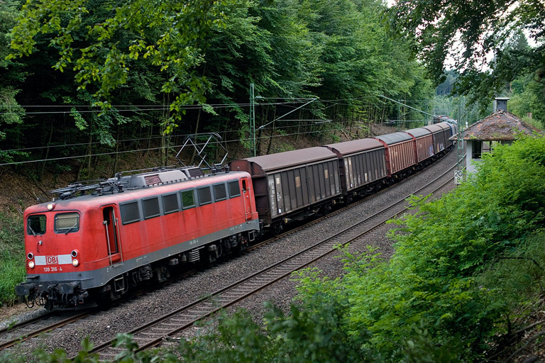 139 316 mit FZT 56166 bei km 20,8 (August 2008)