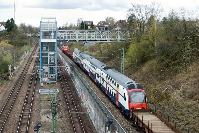 139 552 mit CFN 46331 bei km 14,0 (April 2008)