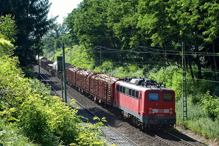 139 552 mit FE 44695 bei km 21,6 (Juli 2008)