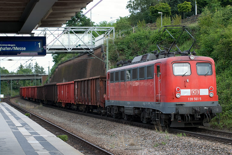 139 561 mit FZT 56173 bei km 14,2 (Juli 2008)