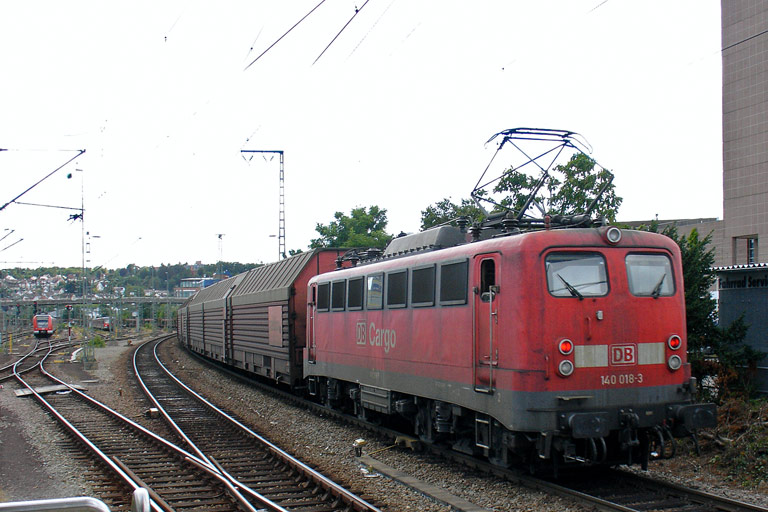 140 018 mit FZ 56167 bei km 15,8 (Juli 2008)