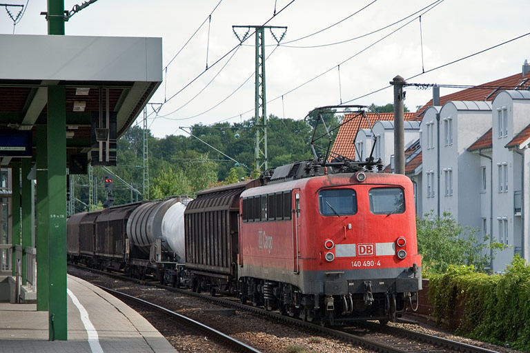 140 490 mit FE 44691 bei km 16,6 (Mai 2008)