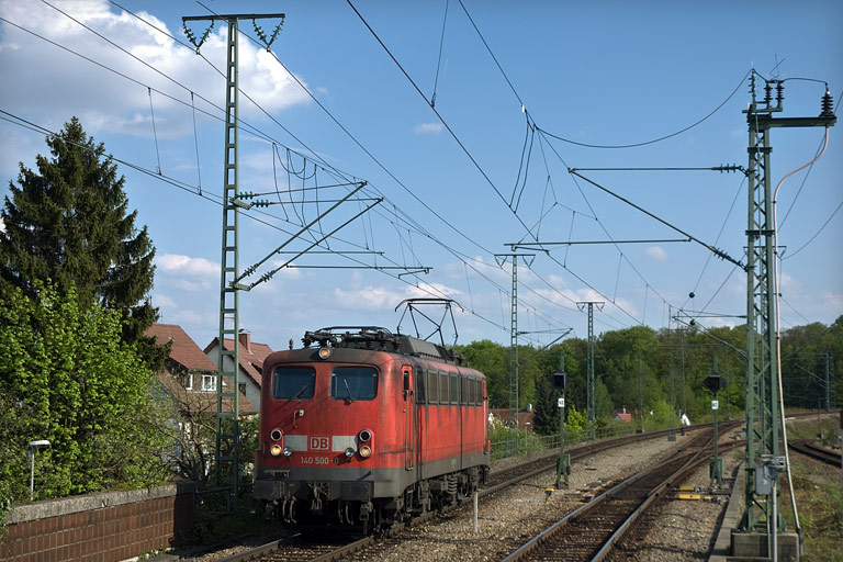 140 500 als Tfzf 68267 bei km 16,8 (Mai 2008)