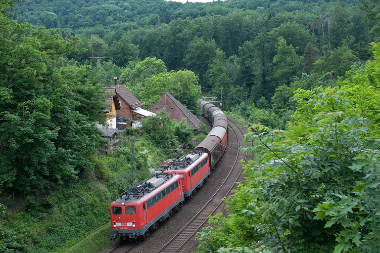 140 547 und 140 674 mit FZT 56166 bei km 11,0 (Juni 2008)