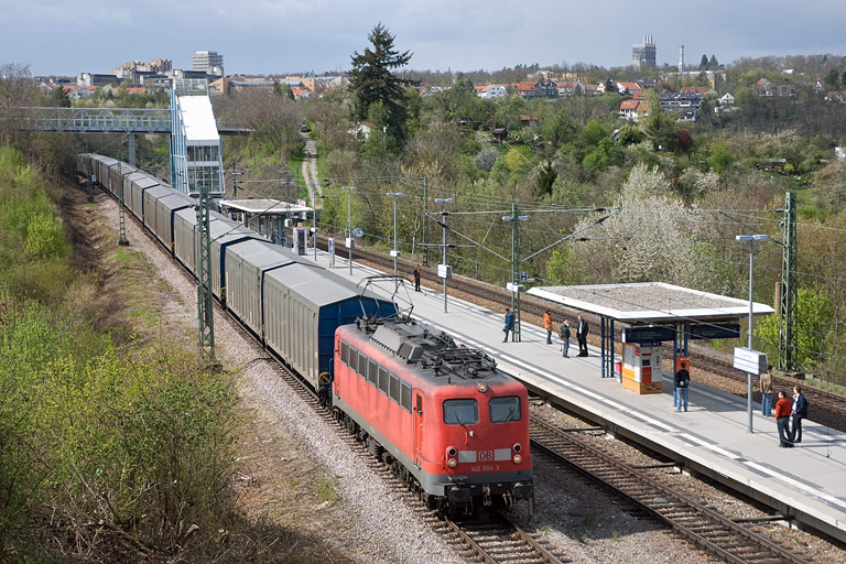 140 594 mit CS 61783 bei km 14,2 (April 2008)