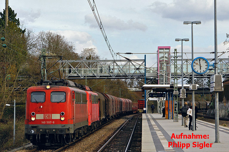140 597 und 140 024 mit FZT 56166 bei km 14,2 (April 2008)