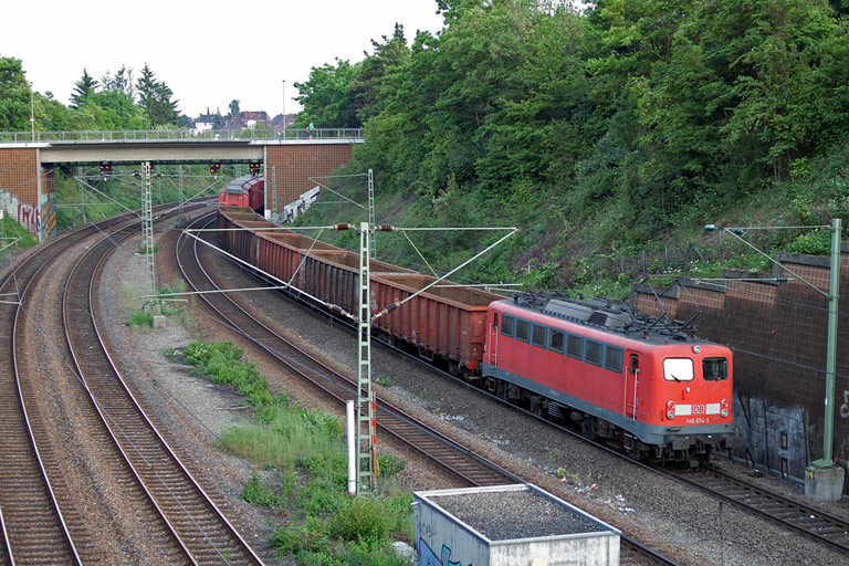 140 674 mit FZT 56173 bei km 14,2 (Juni 2008)