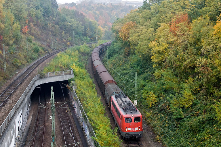 140 716 mit FE 56171 bei km 13,8 (Oktober 2008)