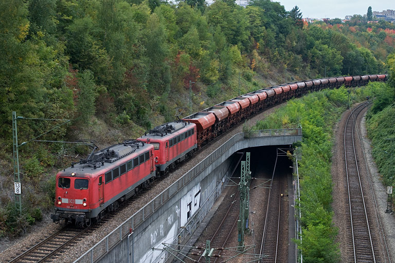 140 844 und 140 832 mit CFN 63032 bei km 13,8 (September 2008)