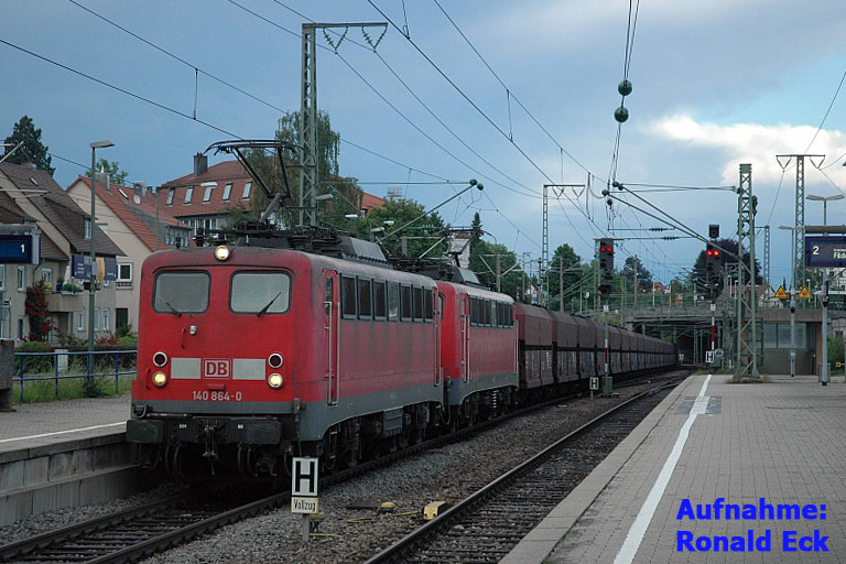 140 864 und 140 808 mit CFN 47396 bei km 15,6 (Mai 2008)