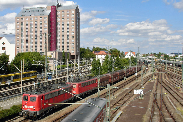 140 873 und 140 809 bei km 15,8 (August 2008)