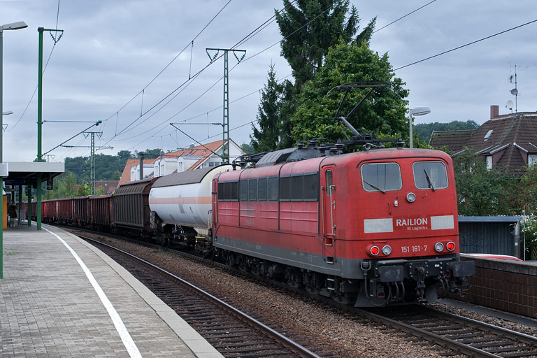 151 161 mit FE 44695 bei km 16,6 (August 2008)