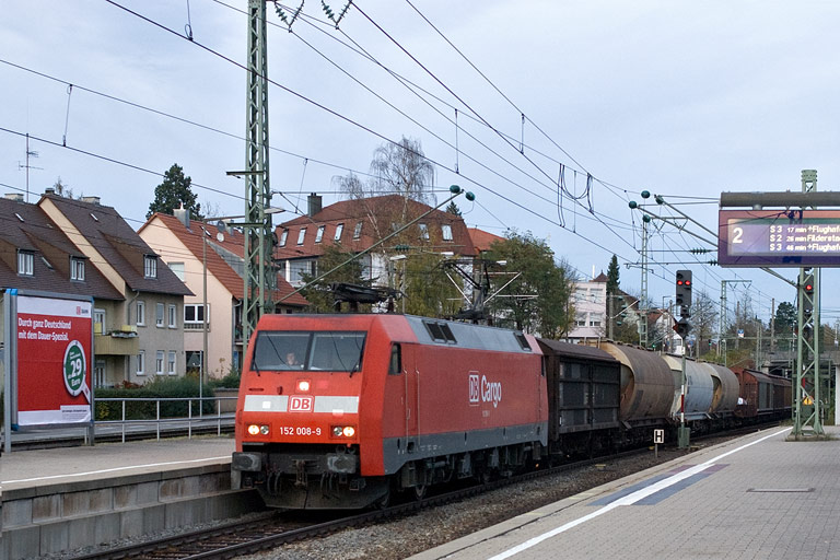152 008 mit FE 44691 bei km 15,6 (Oktober 2008)