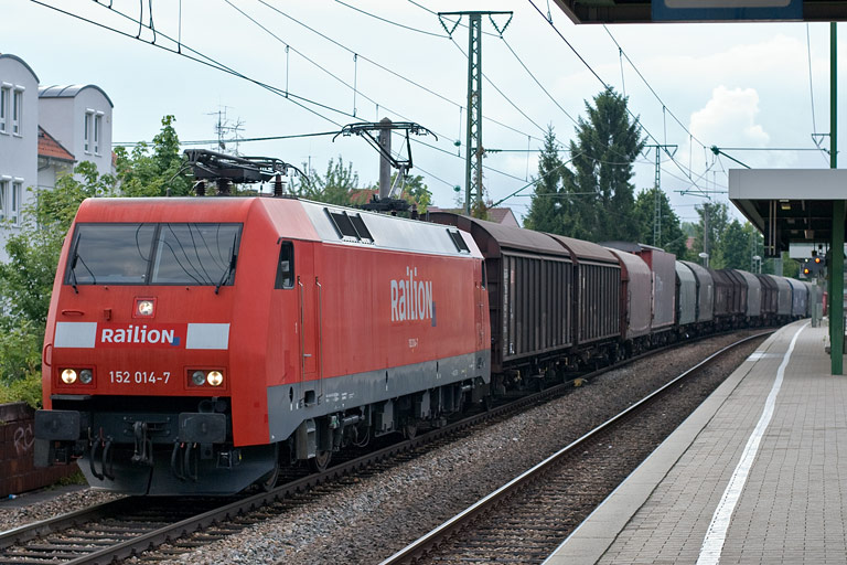 152 014 mit FZT 56173 bei km 16,8 (Juli 2008)