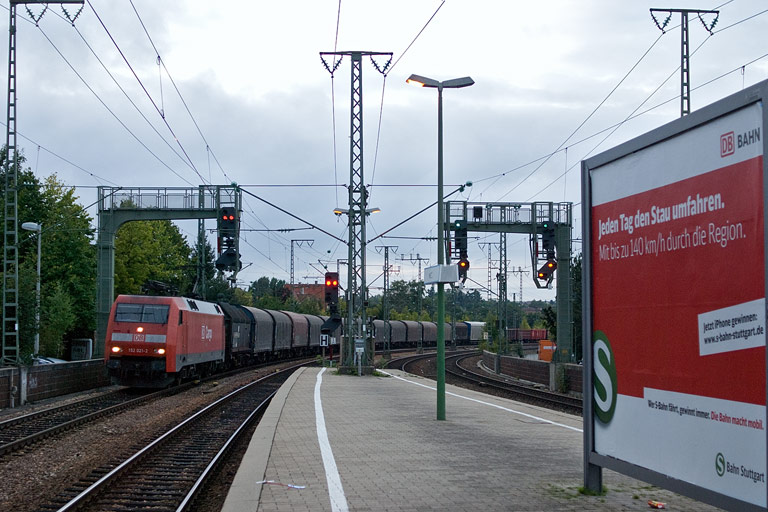 152 021 mit FZT 56173 bei km 16,6 (September 2008)