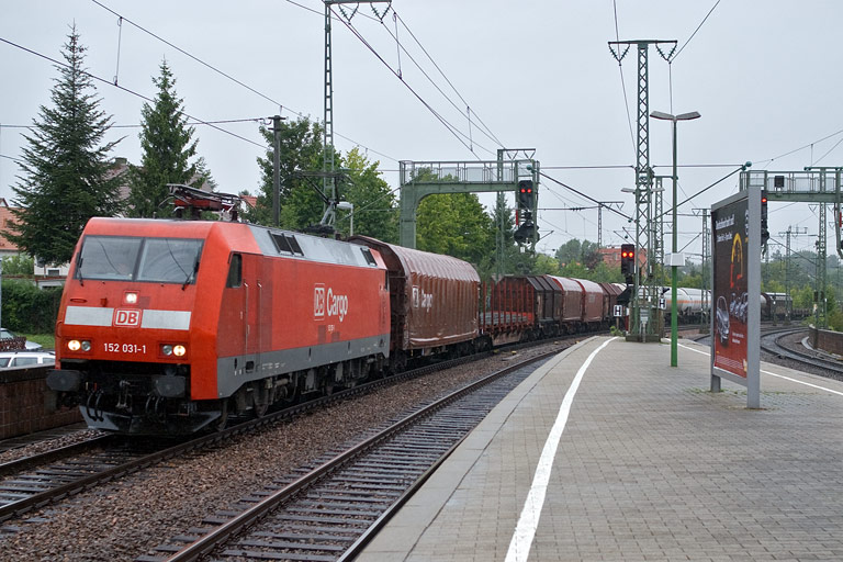 152 031 mit FE 44695 bei km 16,6 (August 2008)