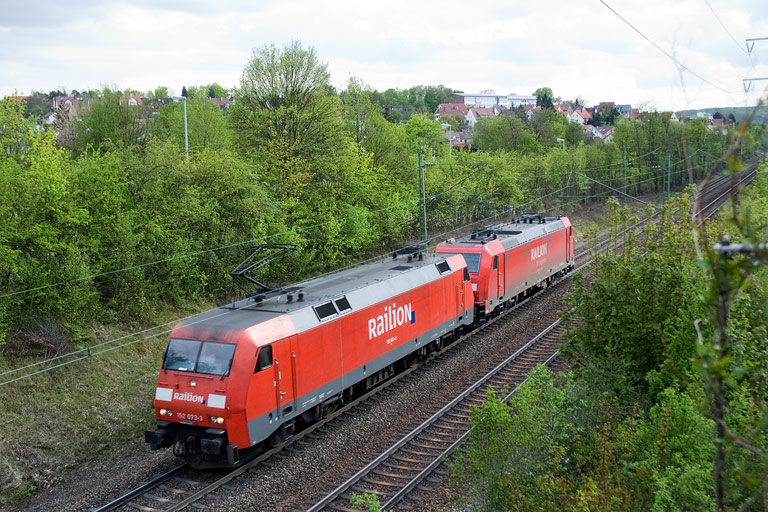 152 073 und 185 286 bei km 24,8 (Mai 2008)