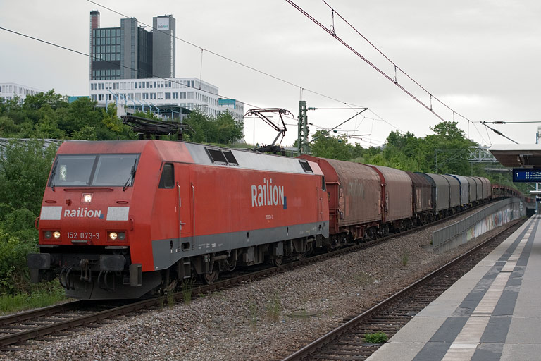 152 073 mit FZT 56173 bei km 14,2 (Mai 2008)