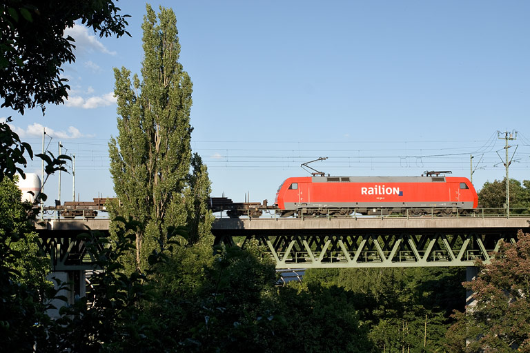 152 091 mit FZT 56173 bei km 14,6 (Juli 2008)