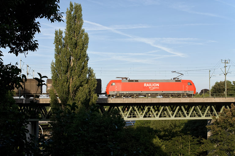 152 092 mit FZT 56173 bei km 14,6 (August 2008)