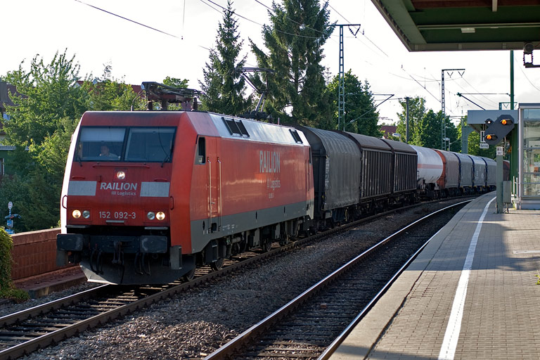 152 092 mit FZT 56173 bei km 16,8 (Juli 2008)