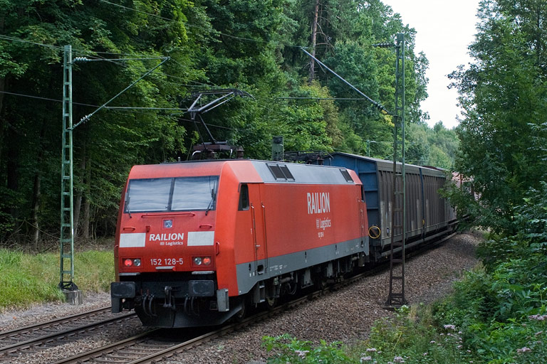 152 128 mit CSQ 60080 bei km 18,6 (August 2008)