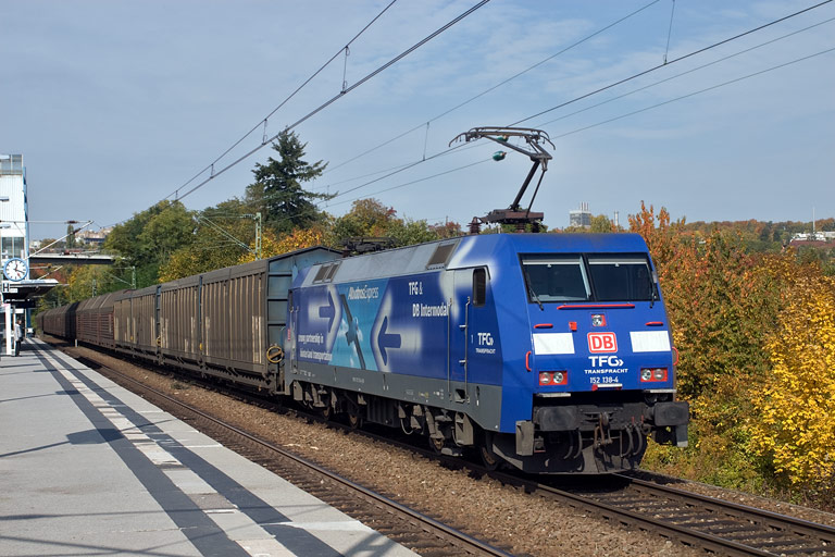 152 138 mit CSQ 60080 bei km 14,2 (Oktober 2008)