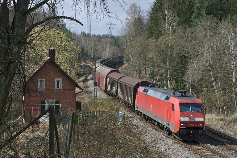 152 168 mit CSQ 60080 bei km 19,2 (April 2008)
