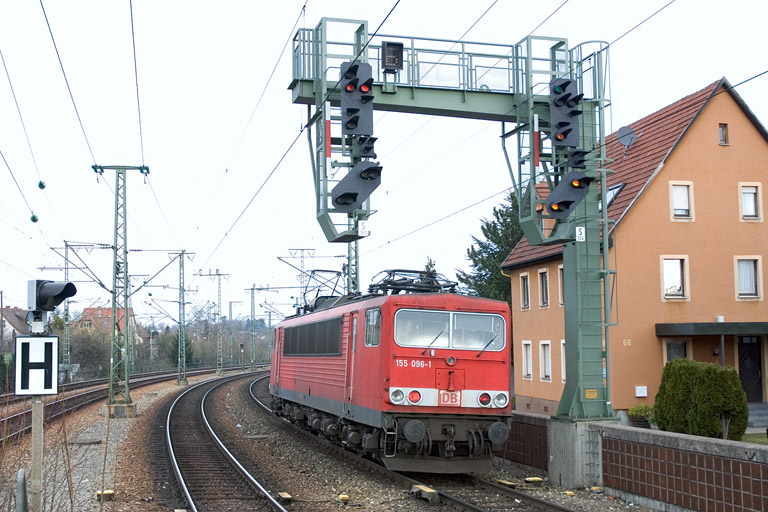 155 096 bei km 16,6 (Februar 2008)