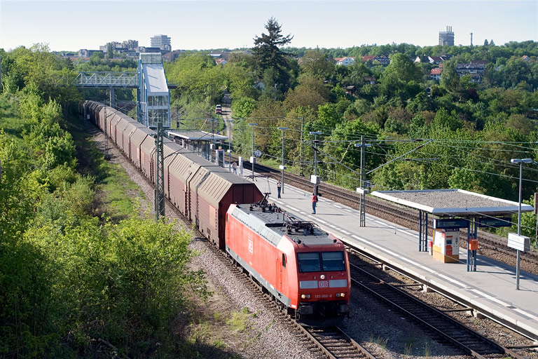 185 066 mit FZ 56167 bei km 14,2 (Mai 2008)