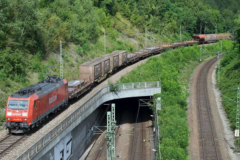 185 085 mit FE 45175 bei km 13,8 (August 2008)