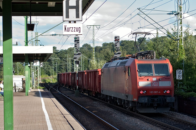 185 087 mit FZT 56173 bei km 16,8 (Juli 2008)