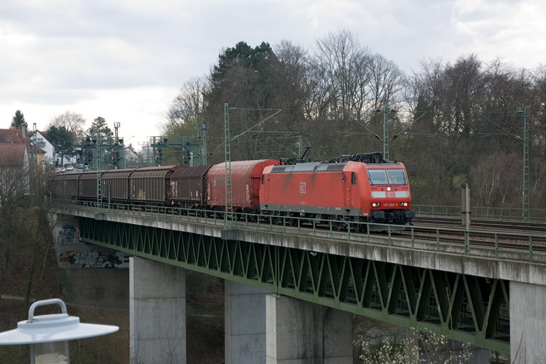 185 089 mit FE 44696 bei km 14,6 (April 2008)