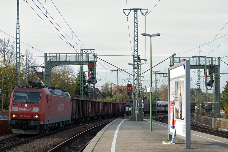 185 090 mit FE 44691 bei km 16,6 (Oktober 2008)
